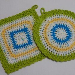 Green Multicolored Pot Holders, set of 2